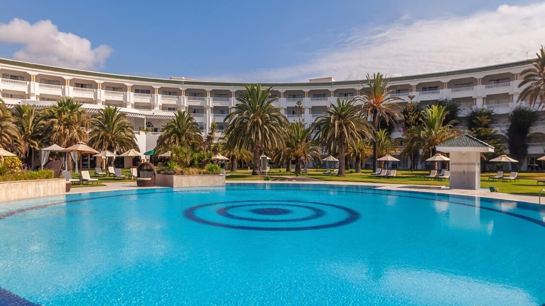 TUI Blue Oceana Suites